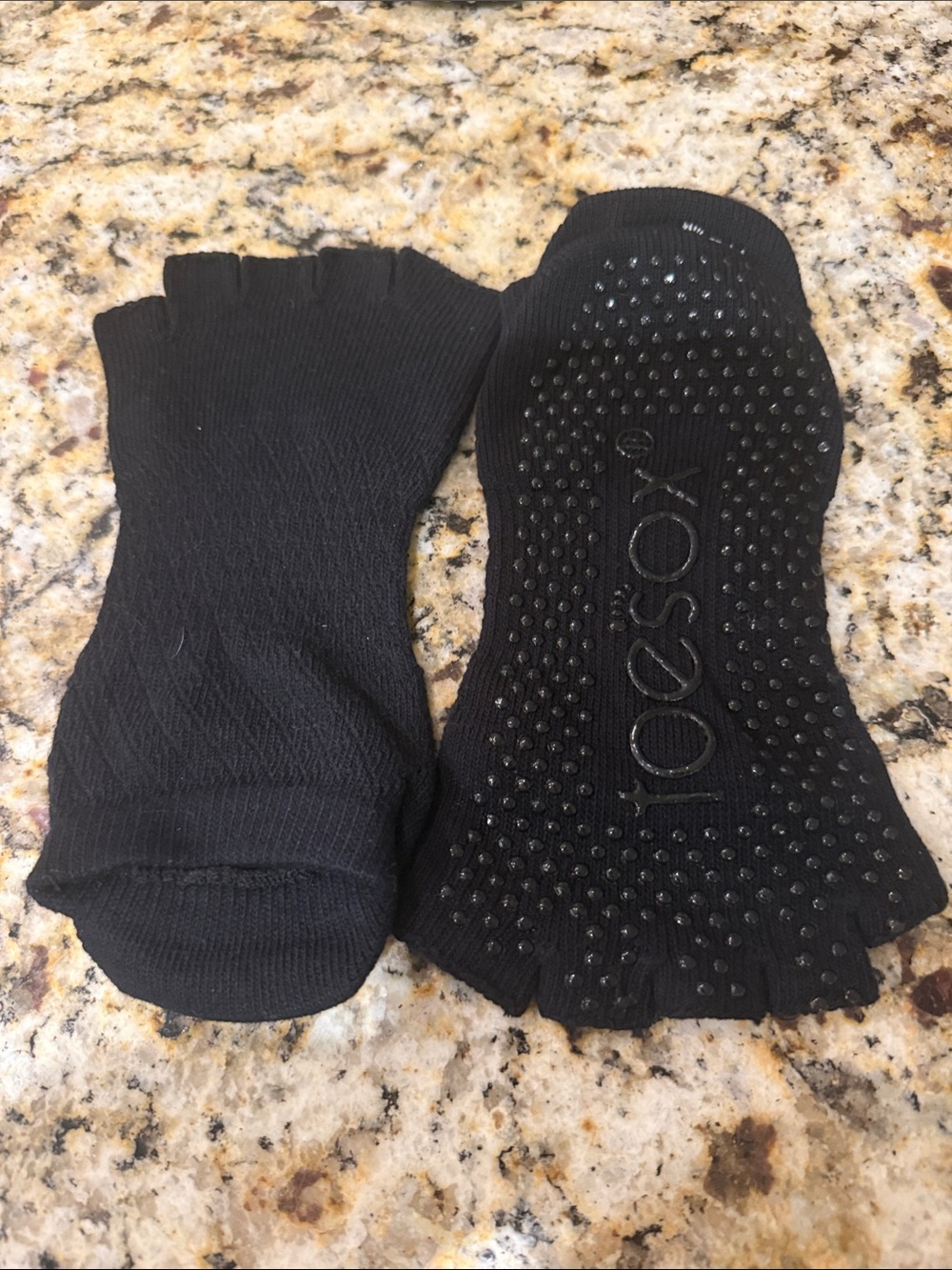 Grip Half Toe Low Rise Socks
